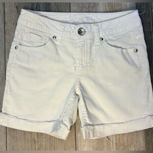Justice Girls Size 10 White Denim Shorts Frayed Hem Summer Stretch
